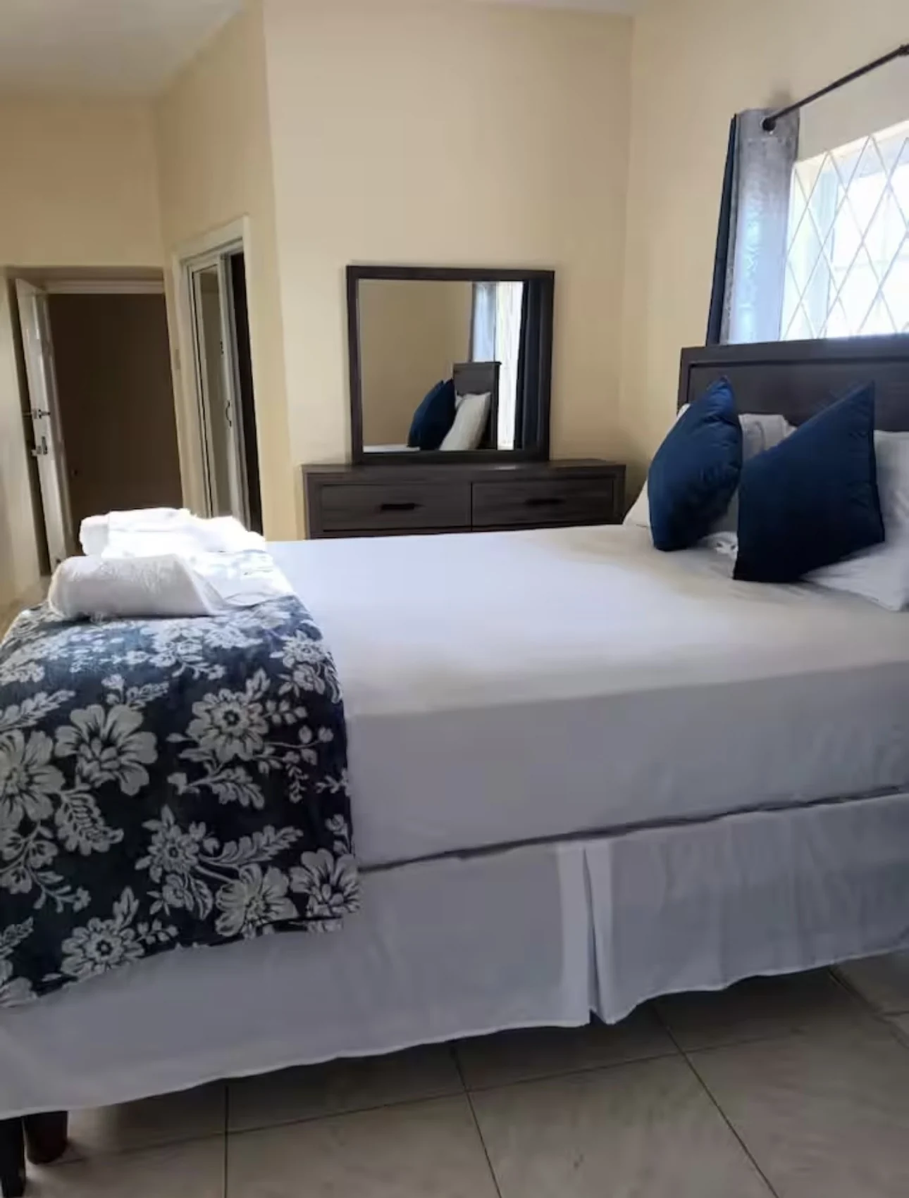 Bedroom at Spur Tree HomeAway Villas